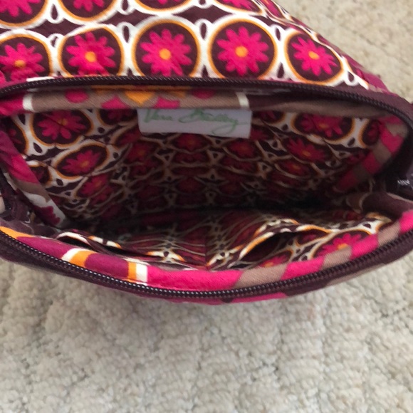 Vera Bradley Carnaby crossbody - Picture 3 of 3